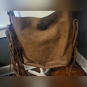 Tan western style purse, mediem size